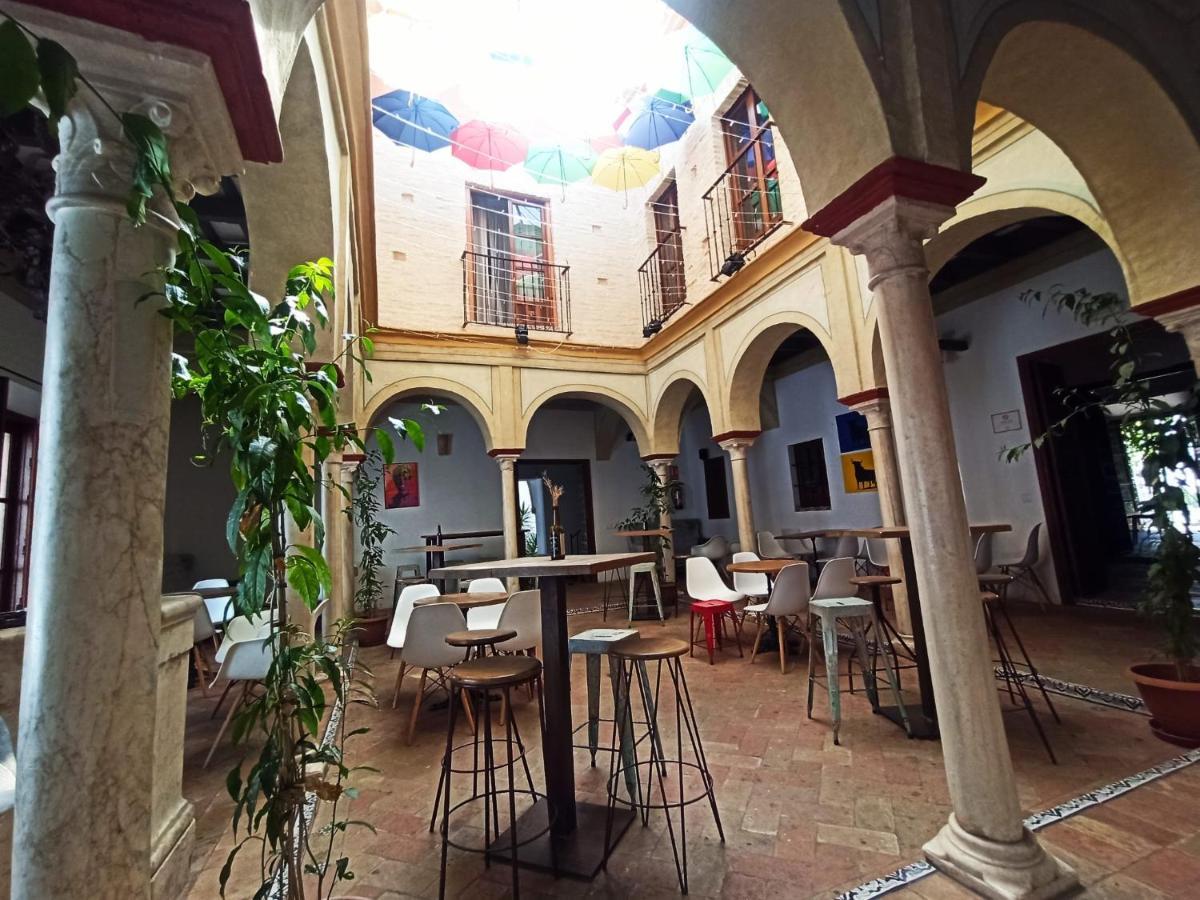 Frenteabastos Suites Cafe Hostal & Apartments Carmona  Kültér fotó